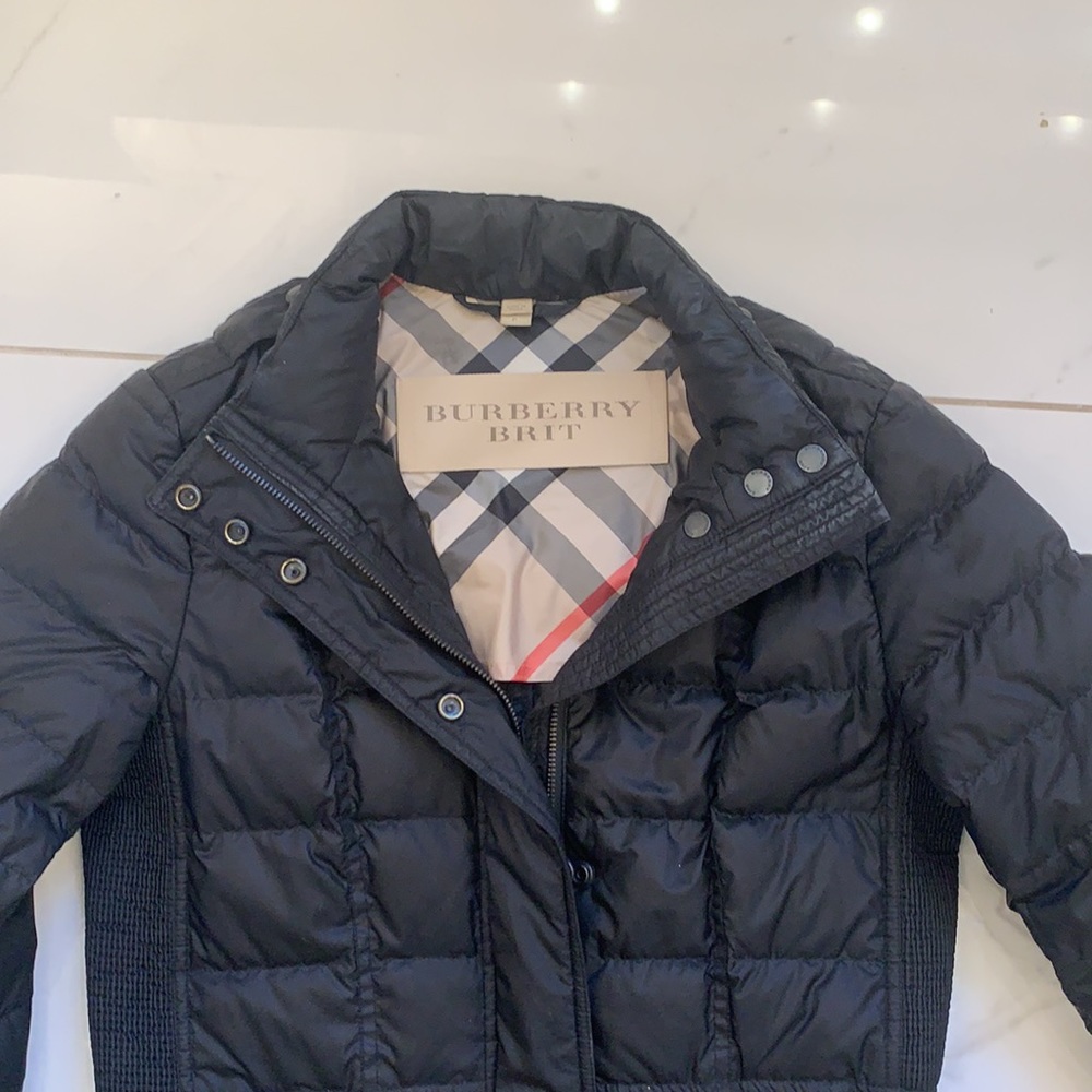 Burberry women’s jacket - Picture 2 of 9